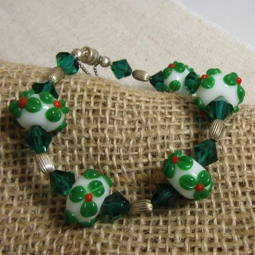 Classic diamond necklace for women with a single, stunning stone pendant -Green Handmade Artisan Beaded Bracelet