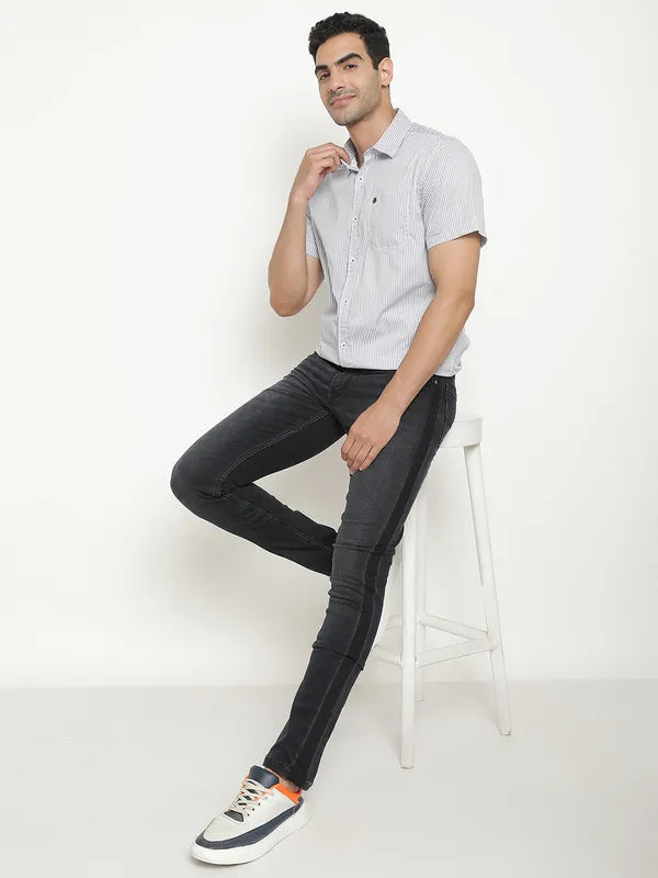 Relaxed Jeans for Comfortable -Denim jeans for classic looks-Octave Men Mid-Rise Light Fade Stretchable Jeans