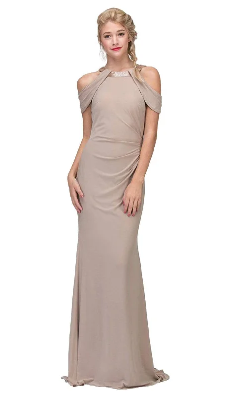 Plus size dresses featuring textured weaves add interest -Dress for evening events-Eureka Fashion - Embellished Jewel Neck Satin Sheath Evening Dress