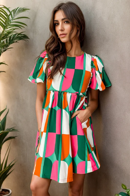 Plus size dresses featuring geometric prints are trendy -Dress for casual date-Color Block Round Neck Short Sleeve Dress