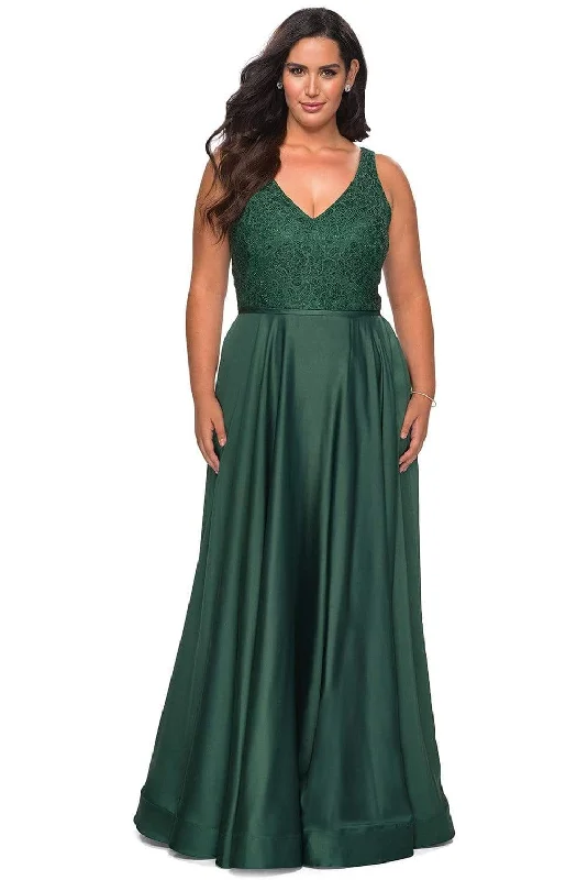 Plus size dresses for winter layer warmly -Dress for royal events-La Femme - 29004 Lace High Slit Plus Size Prom Gown